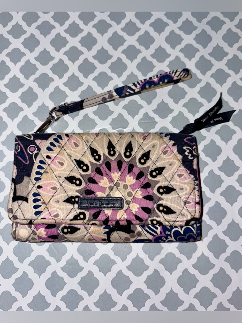 Vera Bradley Pink, Navy & Cream Quilted Wristlet RFID-blocking